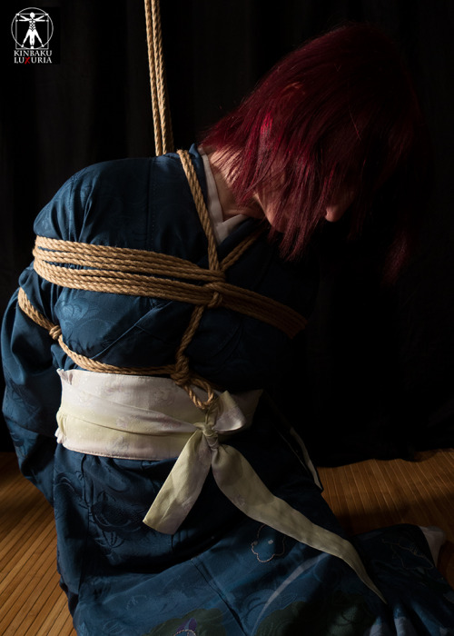 kinbakuluxuria: Model Redsabbath, Rigger Wildties. Full set on kinbakuluxuria.com/dir/mild-se