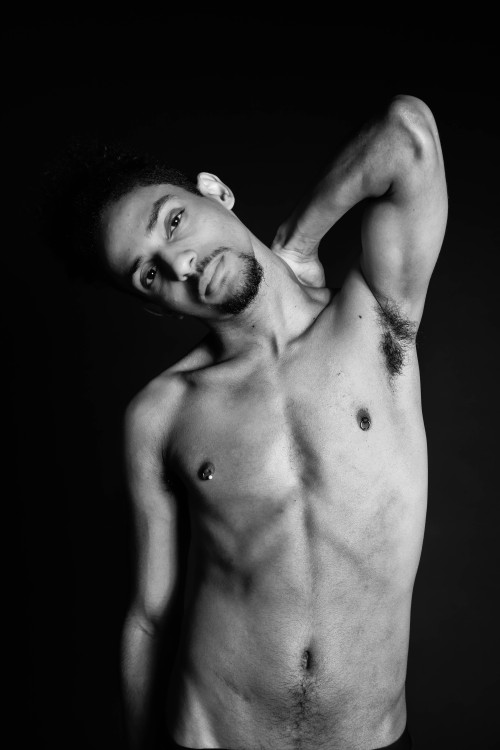 ameparadis:  In the Studio with @sonoanthony the other day Doesn’t he look like a greek god? Photographed by me with a canon d mark iii Shout out to Anthony for being an amazing model!! 