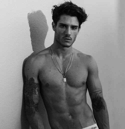 rapideyesmovement:  Diego Barrueco by Kara Nixon