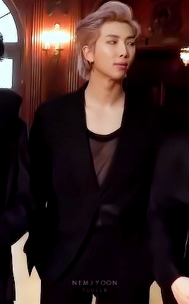 Waitaminutewaitaminute SIR???!!! YOUR BOOBS ARE OUTAKJSDHF