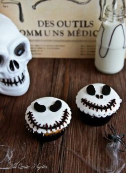 skullspiration:  Jack Skellington Cupcakes