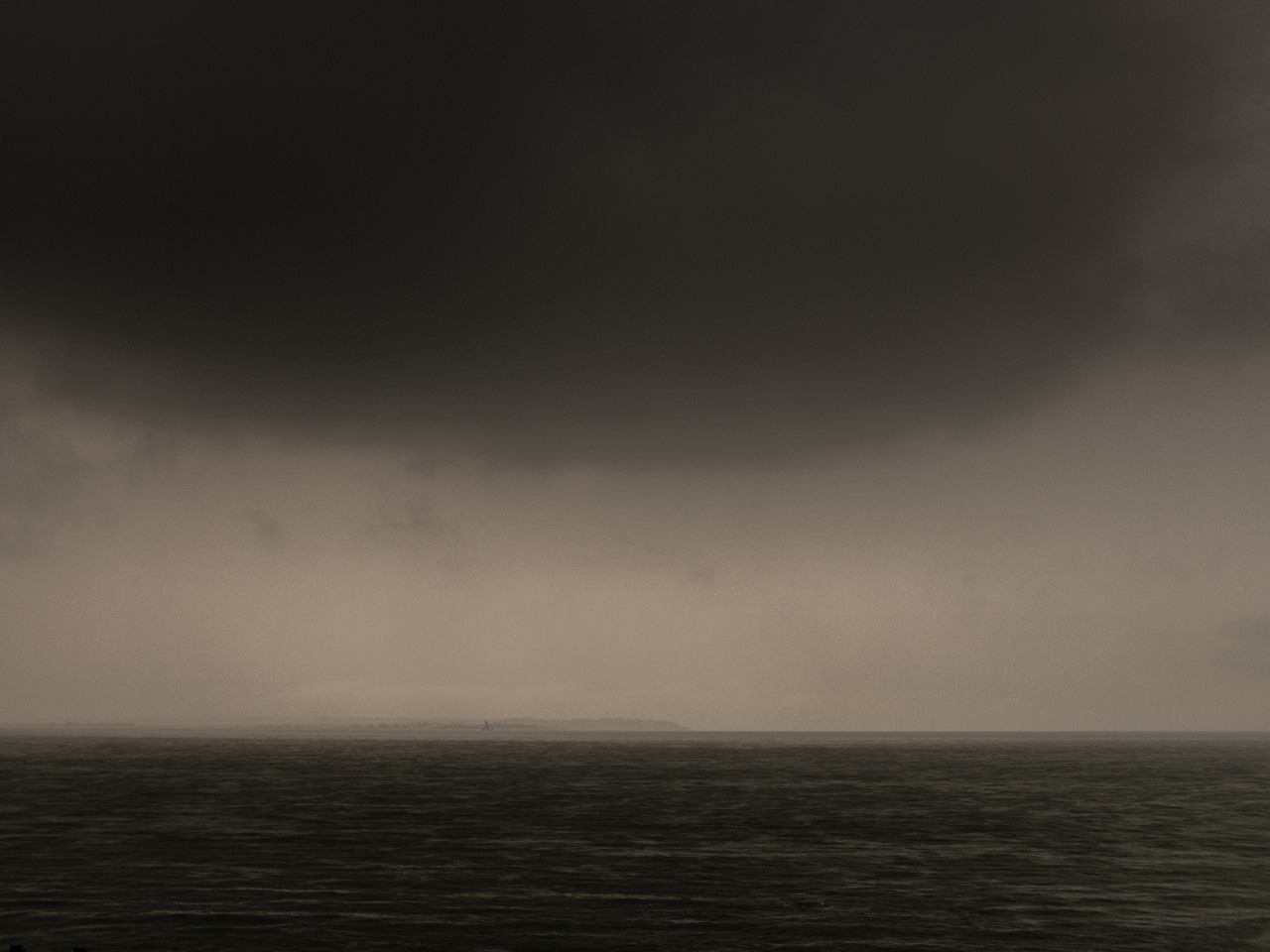 cerceos:  Chris Friel - Sky9