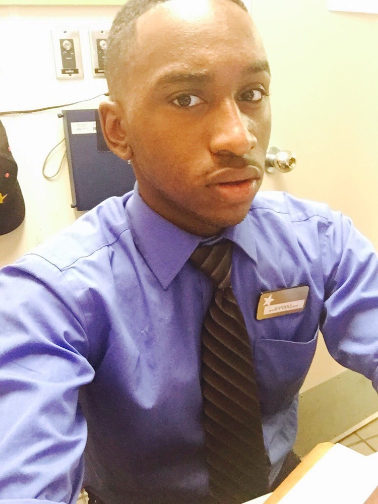 theblackclarkkent:  Just Fo👣ow:  IG: Instagram.com/J_TiberiusKirk 😈😏😜