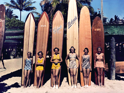 Surfer girls / Waikiki, Hawaii, 1950’s.