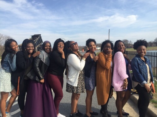 killdemwiththeno:  All that melanin 😍