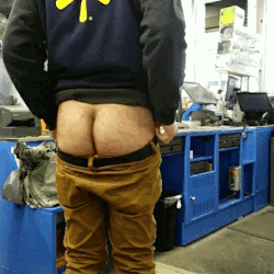 wolfysuxx:Keeping it cheeky at work 😉