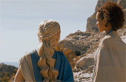 hayyyleyatwell:  Daenerys Targaryen in Game of Thrones 4x01 “Two Swords” 