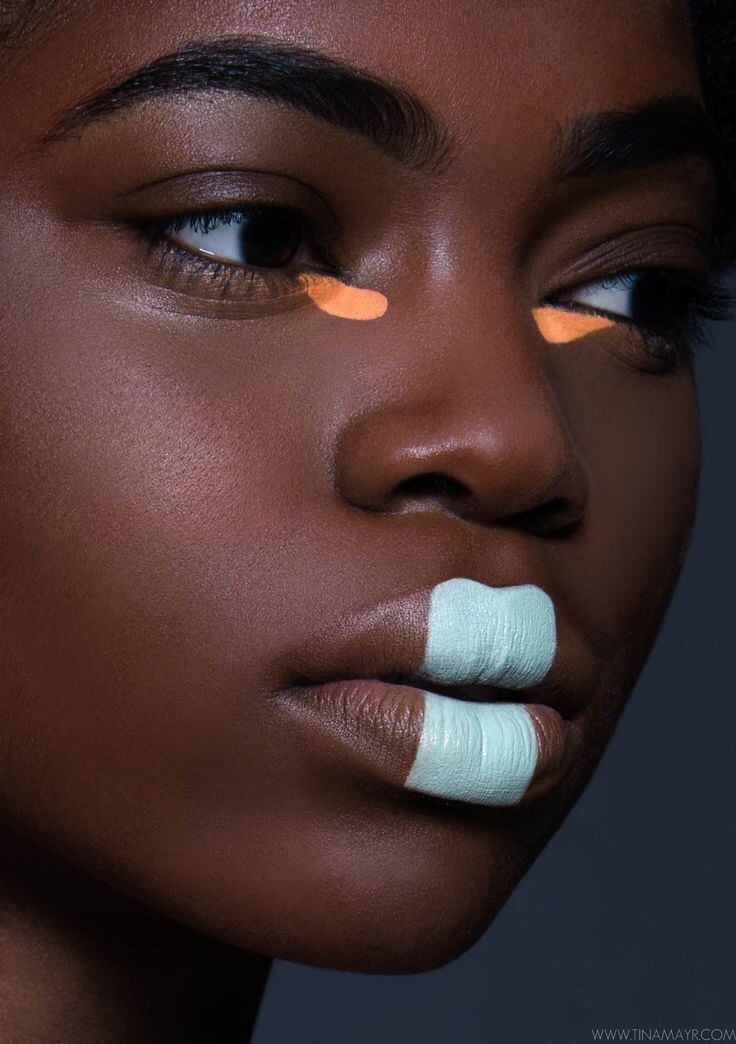 miss-mandy-m:  Makeup Mondays:  Cosmetic inspiration from Vera Barros photographed