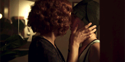 padmaddean:  Carlota &amp; SaraLas chicas del cable (Cable Girls) s01e03&amp;06