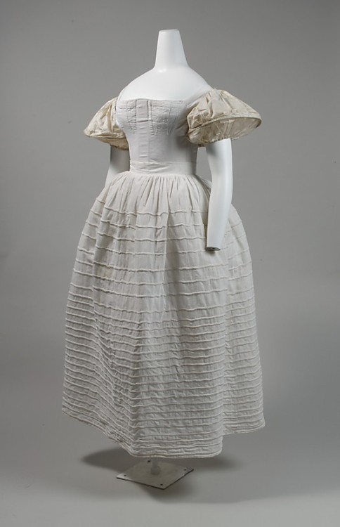 fashionsfromhistory: Corset, Petticoat, & Sleeve Supports c.1830, 1830s & c.1828 United Stat