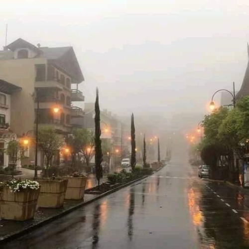 Porn Pics xxxrosa:Rainy Day'in Gramado rs