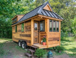 dreamhousetogo:  The Cedar Mountain by New Frontier Tiny Homes