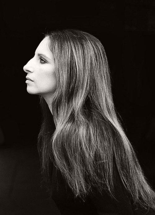finestrasulcortile:Barbra Streisand, 1960