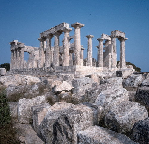 ancientgreecebuildings: newhellenism: Эгина, храм Афайи Temple of Aphaia, Aigina * late 6th century 