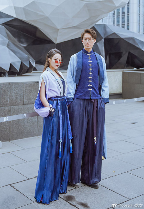 modern hanfu  and majia jacket from 华裳九州 models:  @宫寒Ghan ,coser小龙女