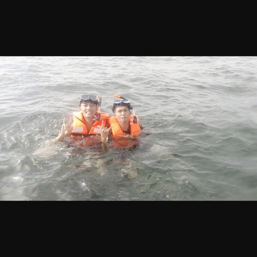 Snorkeling di perairan Pantai Angsana
#angsana #visitkalsel #southborneo #INDONESIA (di Angsana Beach, South Borneo)