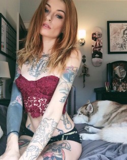 allgrownsup:  hot and sexy inked girls only