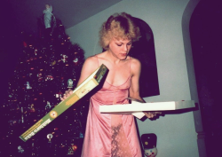 ladypubes:  Christmas Morning.  Submission thanks!