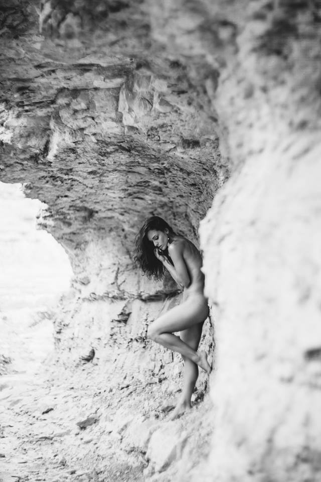 dreaming-glamour-girls:  Model: Eliya CaPhotographer: Ludovic Sanchez
