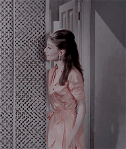 Holly Golightly’s Outfits In Breakfast At Tiffany’s (1961).