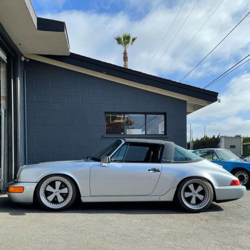 Coupes are for chickens. #sleepersspeedshop #porsche964 #964targa (at Sleepers Speed Shop) w