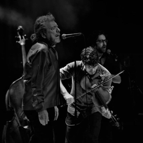 Robert Plant at the historic Orpheum Theatre in Los Angeles.@orpheumtheatrela @robertplantofficial #