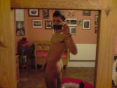 cameraphoneguys:  SexyReblog Follow, reblog and submit!!Cameraphoneguys.tumblr.comCameraphoneguys14@gmail.comKik & snapchat @ cameraphoneguys