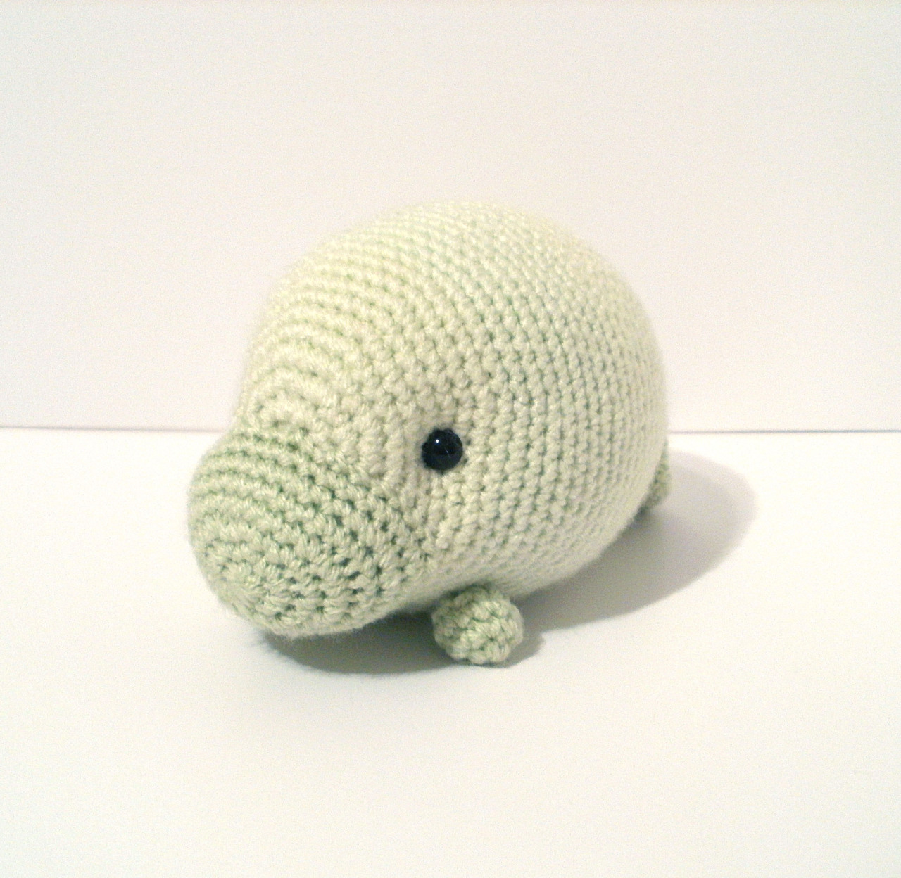 as-if-unreal:  anogoodrabblerouser:  bluephone:  Manatees! In the shop! Woo!  ABLOOBLOOBLOO