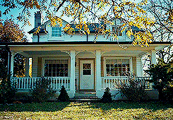 likeagecko:hannibal meme | [1/1] place - Will’s house↳ “Sometimes, at night I leave the lights on in