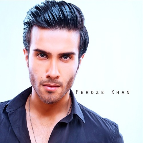 Hunky sexy Pakistani actor Feroze Khan