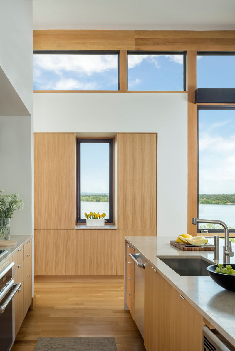 designismymuse:  Texas Home on a Lake Architects-  Lake|Flato ArchitectsLocation-