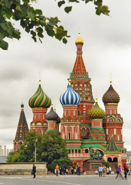 St. Basil’s Cathedral, Moscow, Russia (by joe.routon).