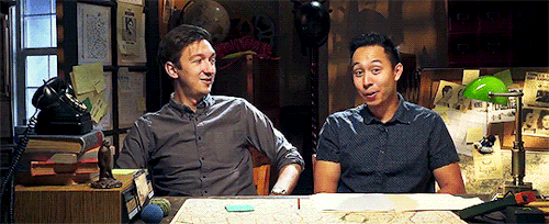 buzzfeedunsolvedgifs:  ryan making shane laugh ↳ requested by anonymous