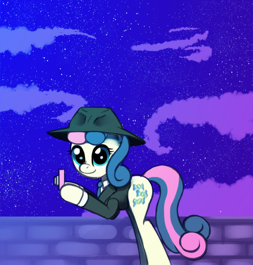 ask-canterlot-musicians:Who wouldn’t want to capture that smile?  x3