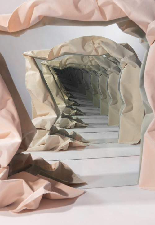escapekit: SpeculationsNYC-based artist Sarah Meyohas creates infinite tunnels that are created with