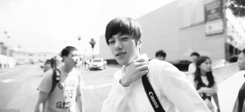 g-y-u:  | Infinite | B&W Gifs | 115/∞ | 