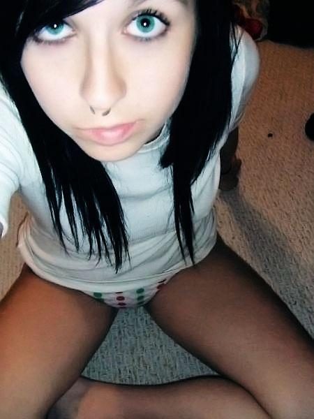 mypurrrfectgurl:  Enjoying the view?