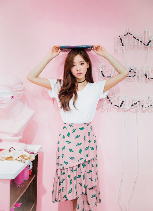 korean-dreams-girls:  JungYeon - June 19, 2015 1st Set