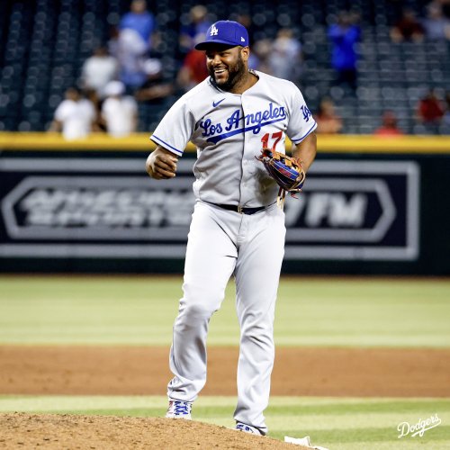 05/26/22: Freddie Freeman goes 4-for-5⁣ (with 1 HR⁣, 5 RBI, 2 2B & 3 R) as the Dodgers beat the 