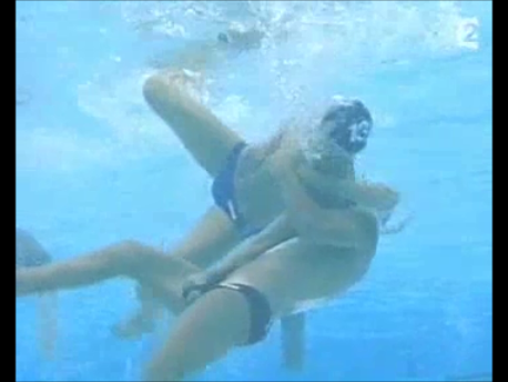 hornywaterpologuy:  Awesome under-water Water Polo action ! 