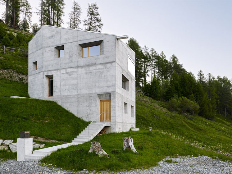 architags:  ISELIN Architektur. Cottage in Val Müstair. Switzerland. photos: Georg