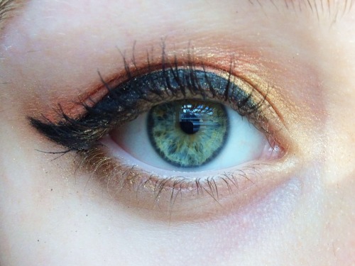 illuminaudo:  my eye hello