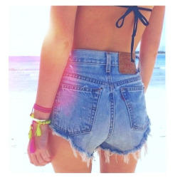 Misjudgments:  Beach Day Won’t Be Complete Without A Denim Shorts! Blue Fringe