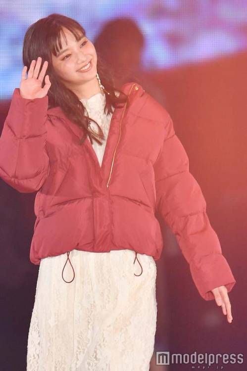 yuu-tachi: Girls Award ( Non-no x dazzlin )  - 新川優愛