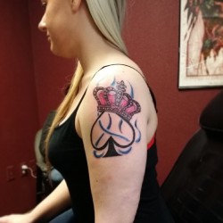 Bbcaddictedjessicasglove:  Awesome Queen Of Spades Tattoo; I’m Sure Its Not Completely