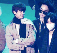 woneko:  Kibum and his little shy boy~ 