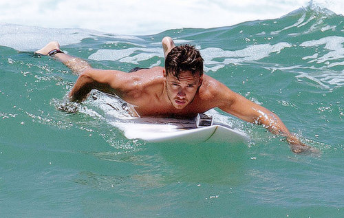  Liam surfing today (21.10)                      