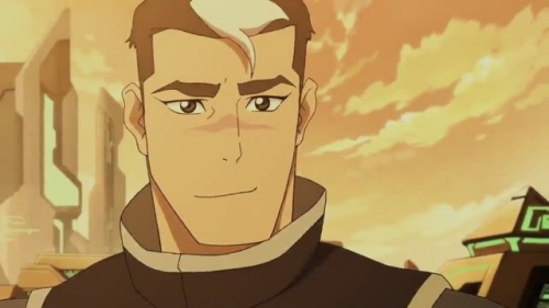z-ayauitl:that small moment of sadness because even if you miss being Voltron’s leader you are