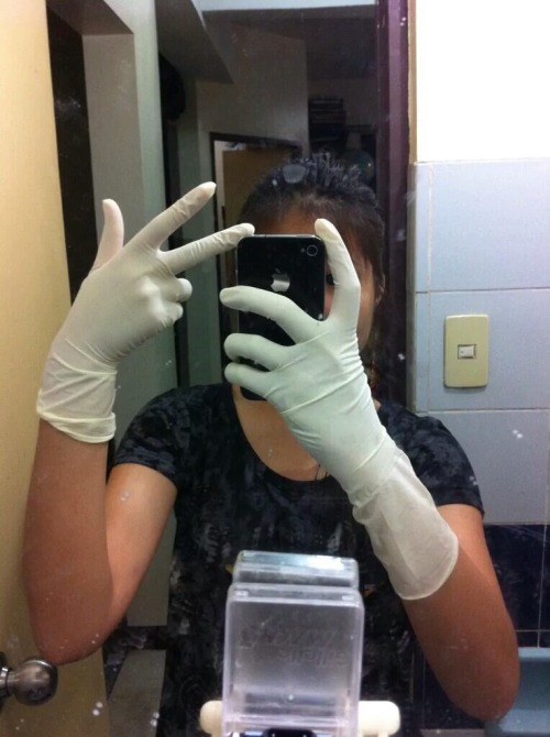 https://gloveslover.tumblr.com/post/141962572078