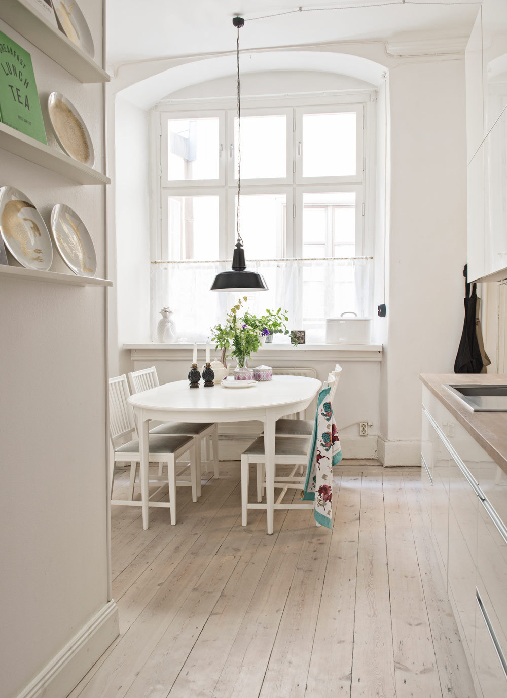 myidealhome:  light (via Sköna hem)   